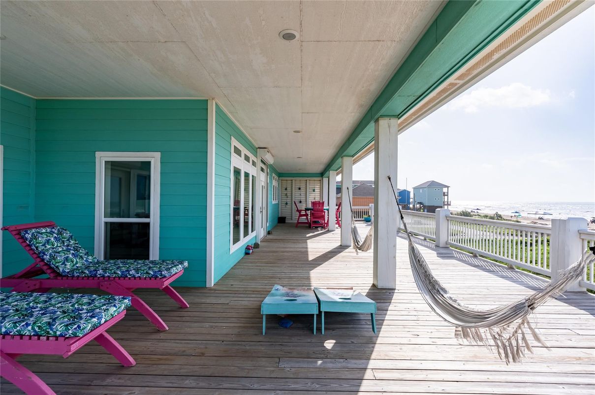 Exterior, Wood Texture Flooring