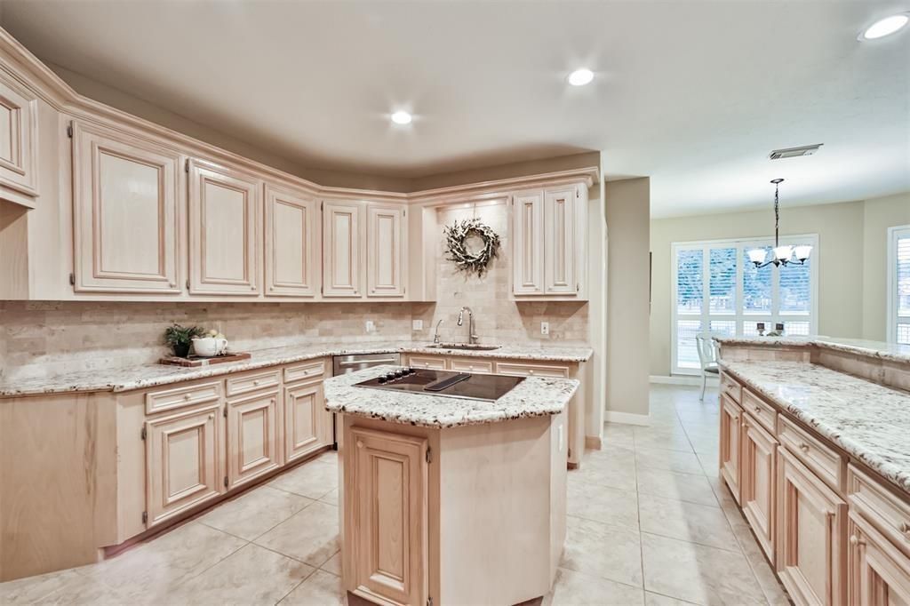 Chandelier, Interior, Kitchen, Pendant Lights, Recessed Lighting