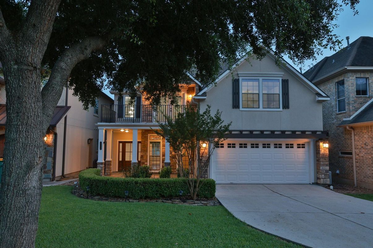 Attached, Exterior, Facade, Brick Facade, Farmhouse