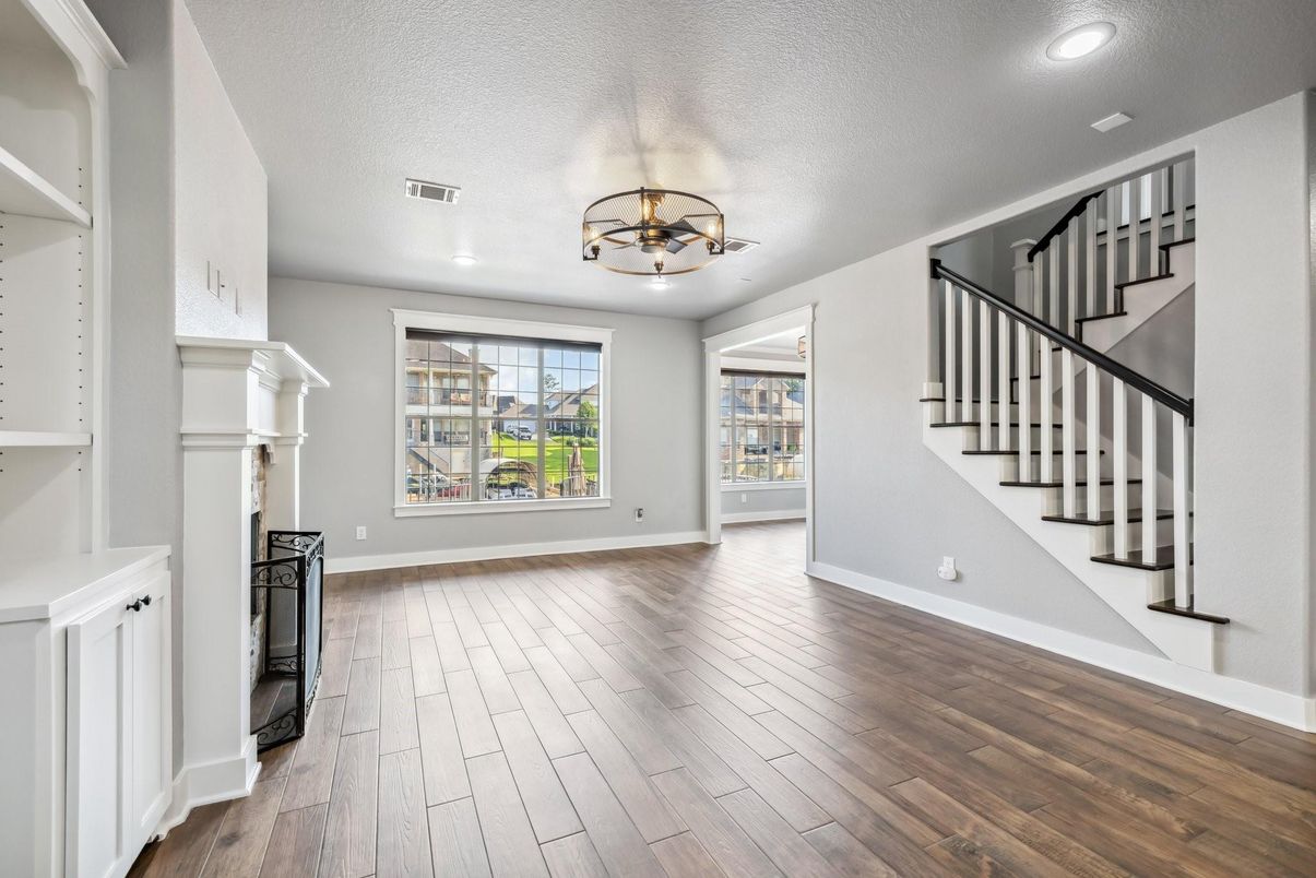 Chandelier, Interior, Recessed Lighting, Wood Texture Flooring