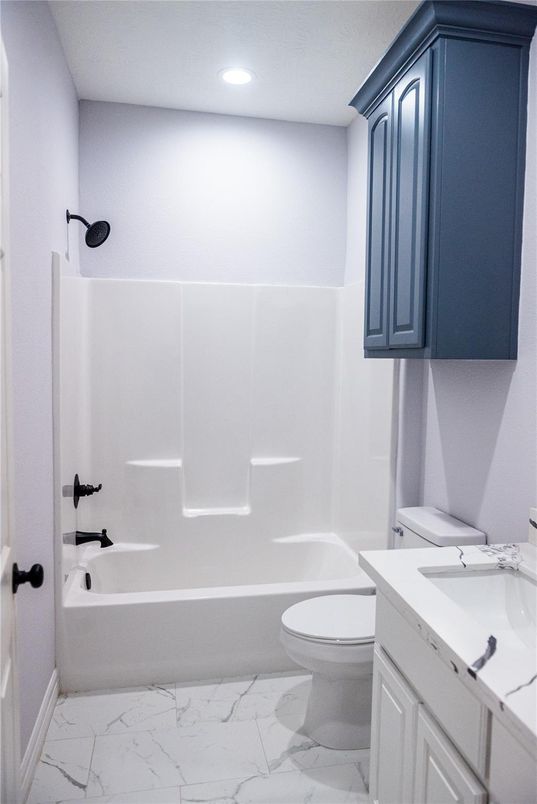 Bathroom, Interior, Marble, Recessed Lighting