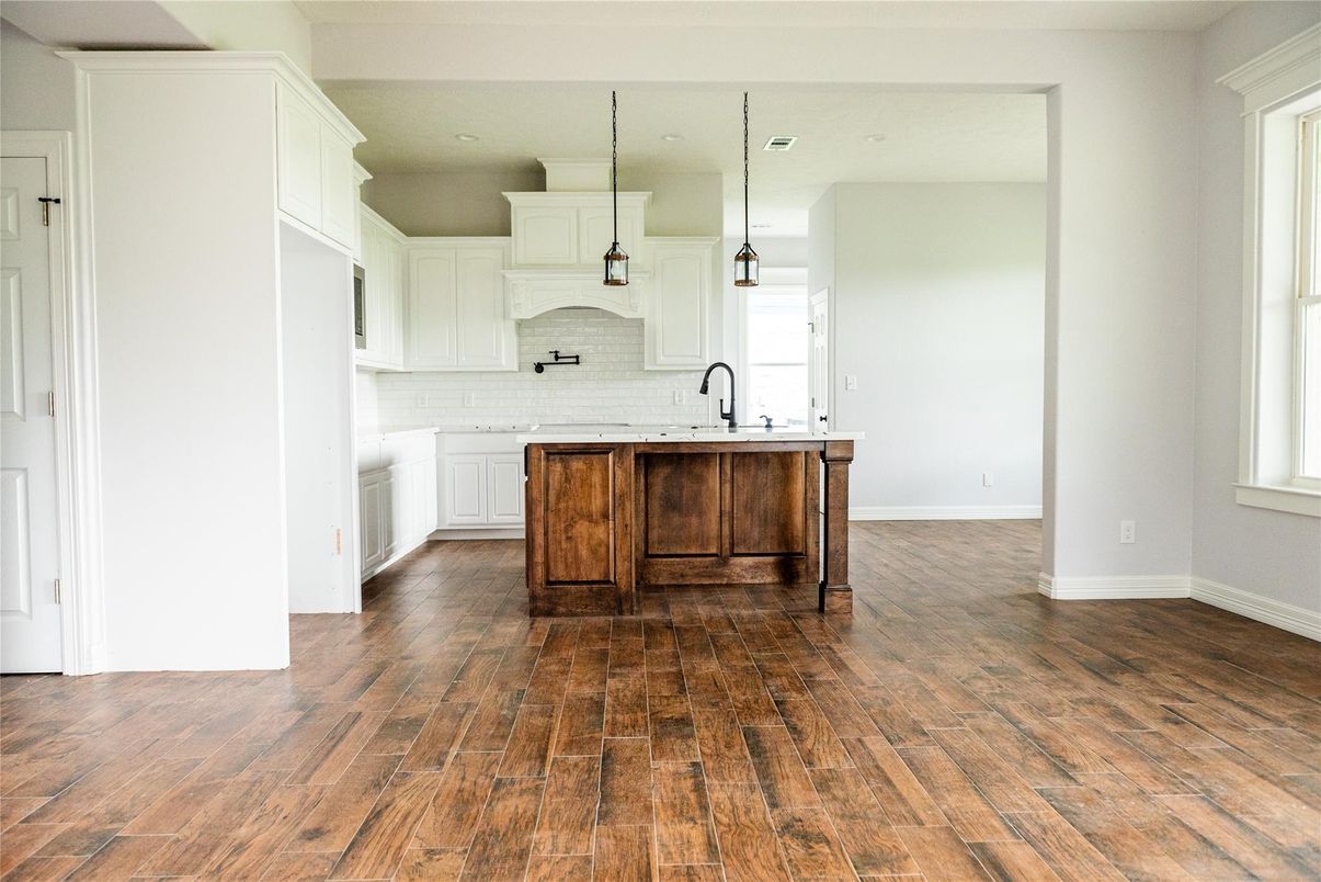 Interior, Kitchen, Pendant Lights, Recessed Lighting, Wood Texture Flooring