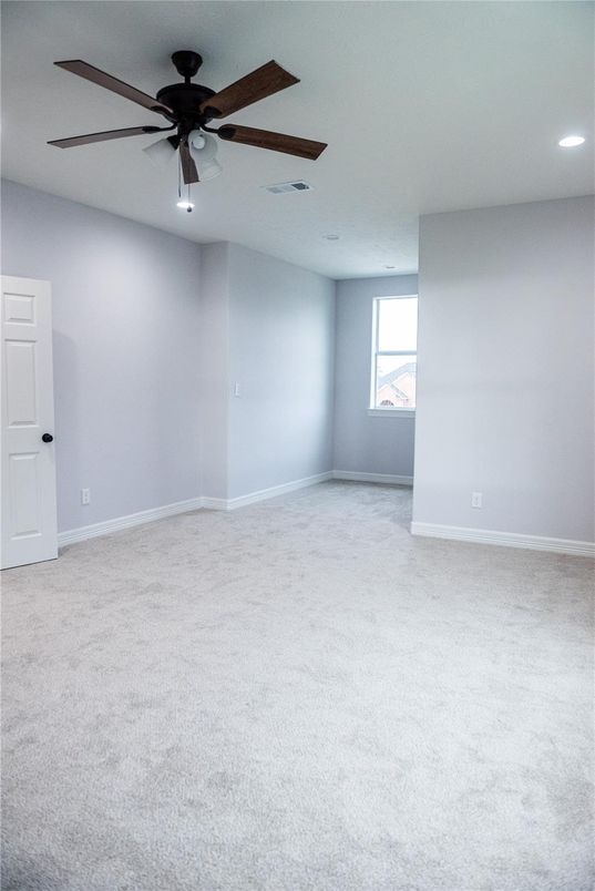 Empty room, Interior, Recessed Lighting