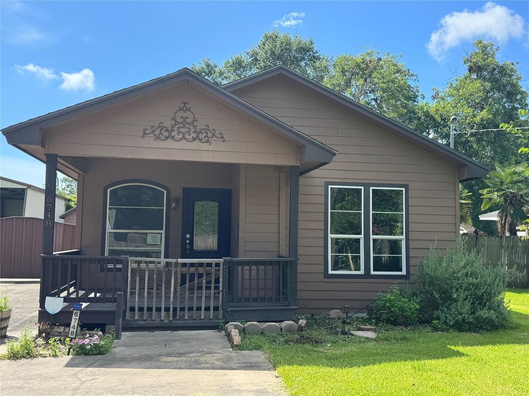 Exterior, Facade, American Craftsman