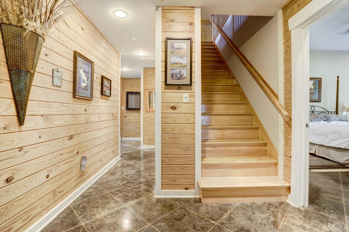Interior, Recessed Lighting, Wooden Walls