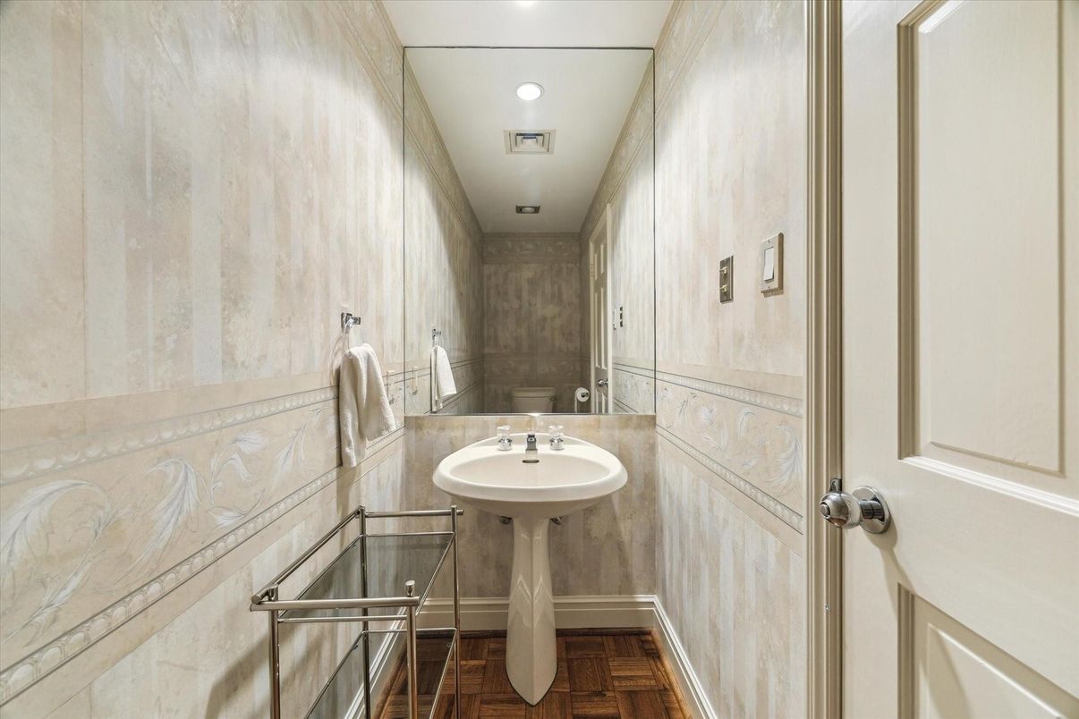 Bathroom, Interior, Recessed Lighting, Wood Texture Flooring