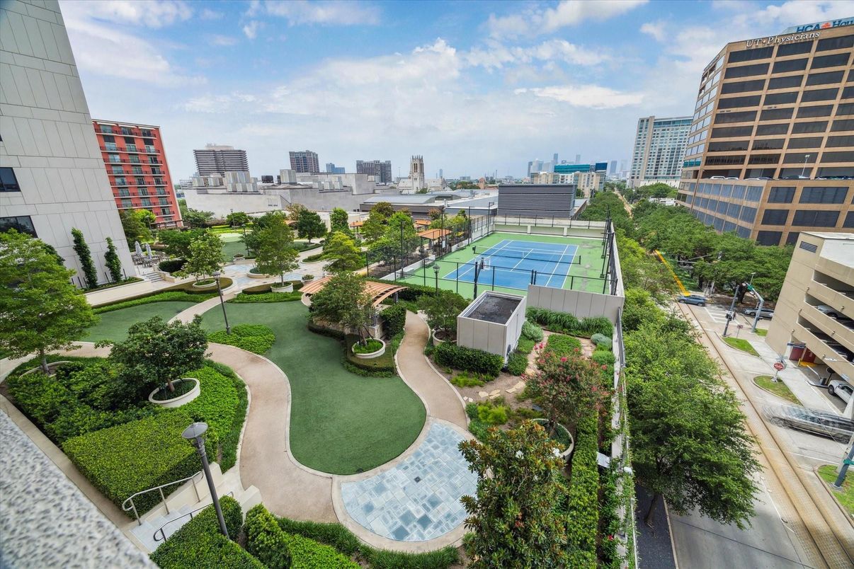 Exterior, Pool, Other