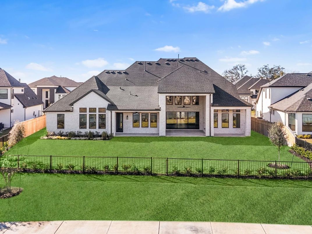 Backyard, Exterior, Facade, French Provincial