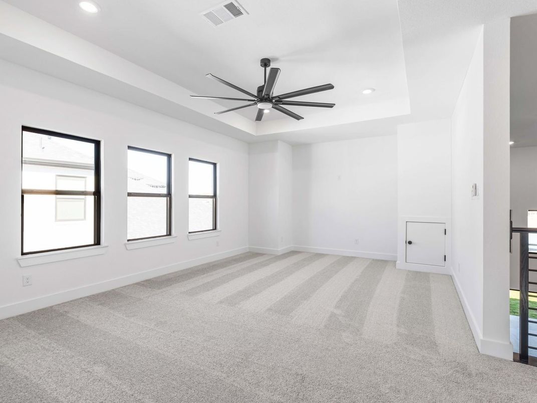 Empty room, Interior, Recessed Lighting