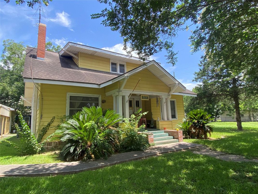 Exterior, Facade, American Craftsman