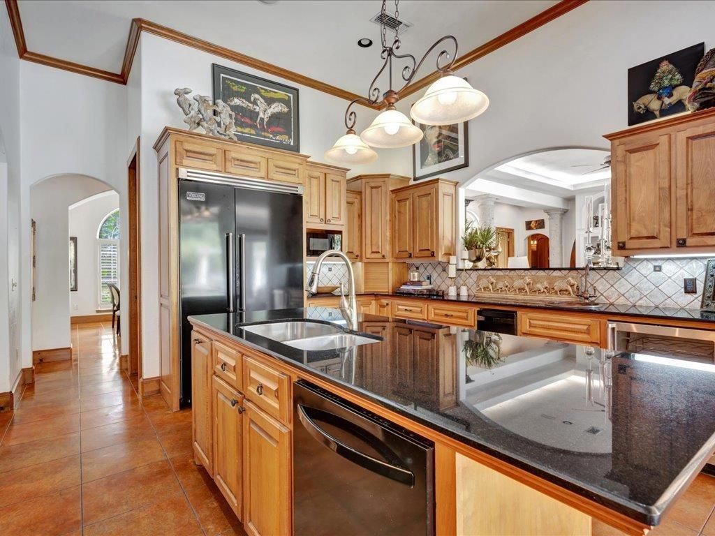 Interior, Kitchen, Pendant Lights, Stainless Steel Appliances