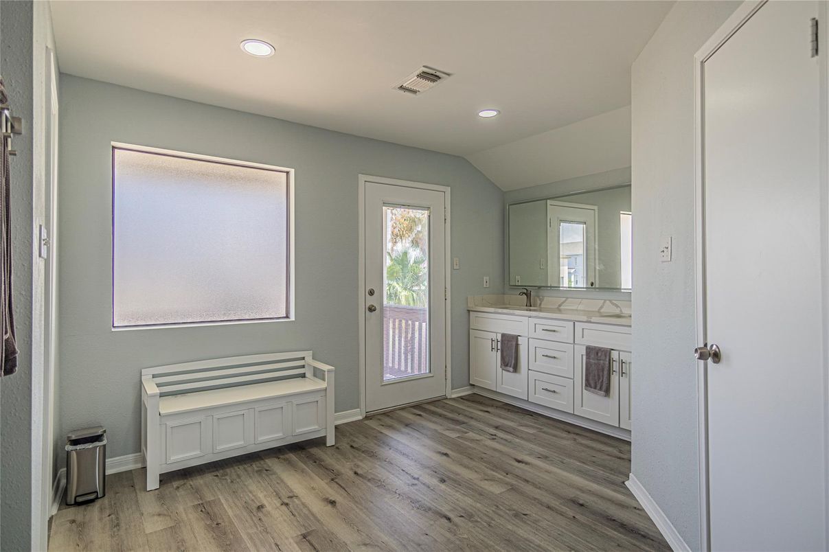 Bathroom, Interior, Recessed Lighting, Wood Texture Flooring