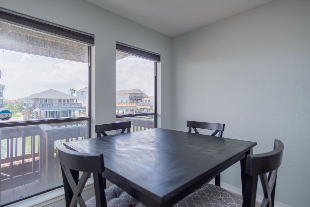 Dining room, Interior