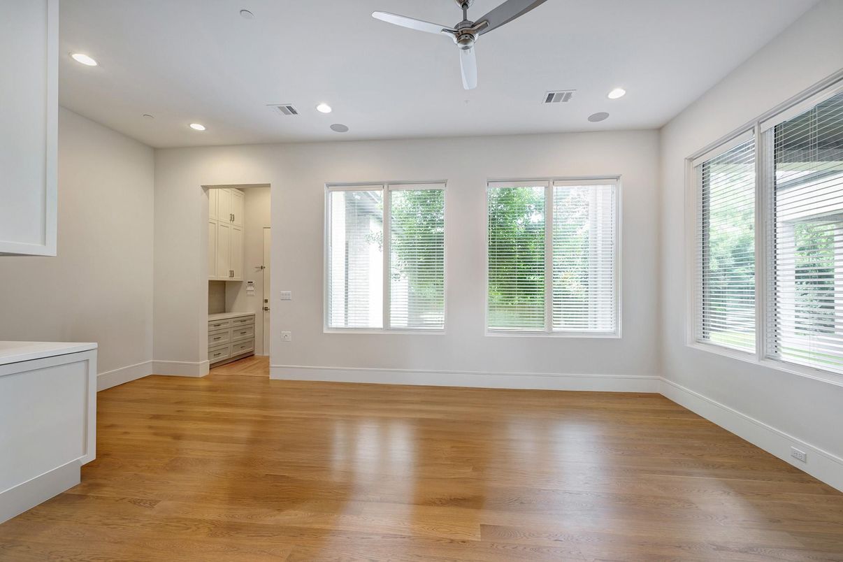 Empty room, Interior, Recessed Lighting, Wood Texture Flooring