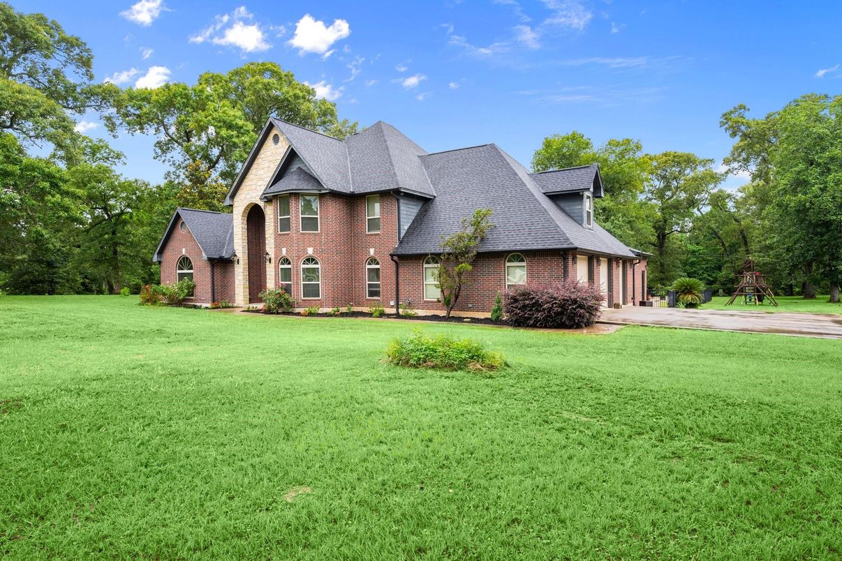 Backyard, Exterior, Facade, Brick Facade, Tudor Revival