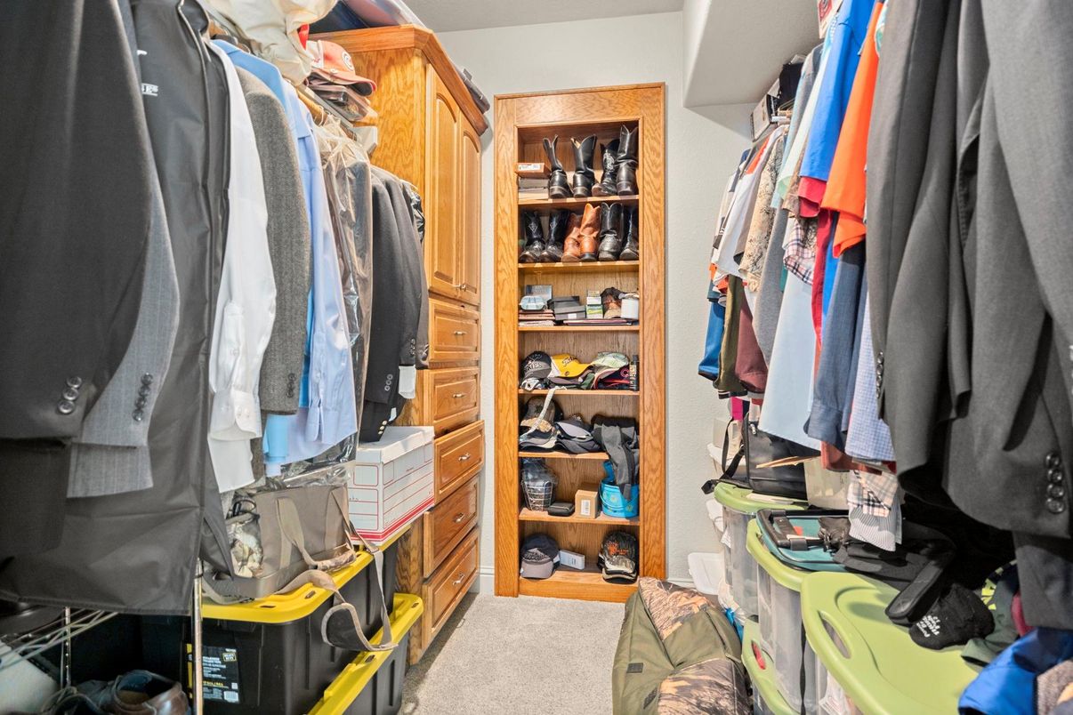 Interior, Walk-in Closets