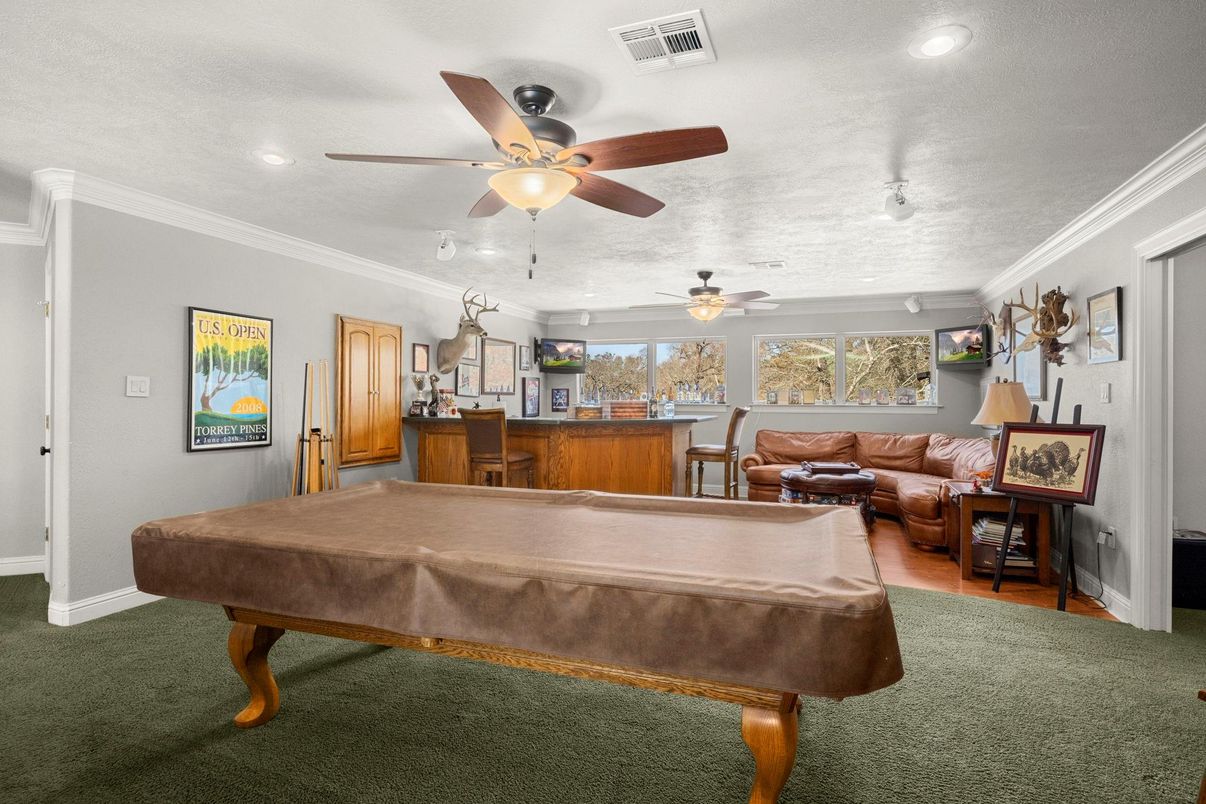 Billiard Table, Game Room, Interior, Living room, Recessed Lighting