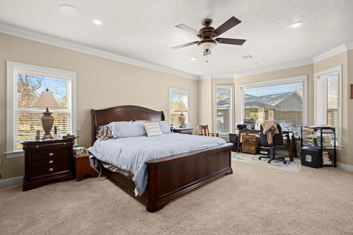 Bedroom, Home Office, Interior, Recessed Lighting