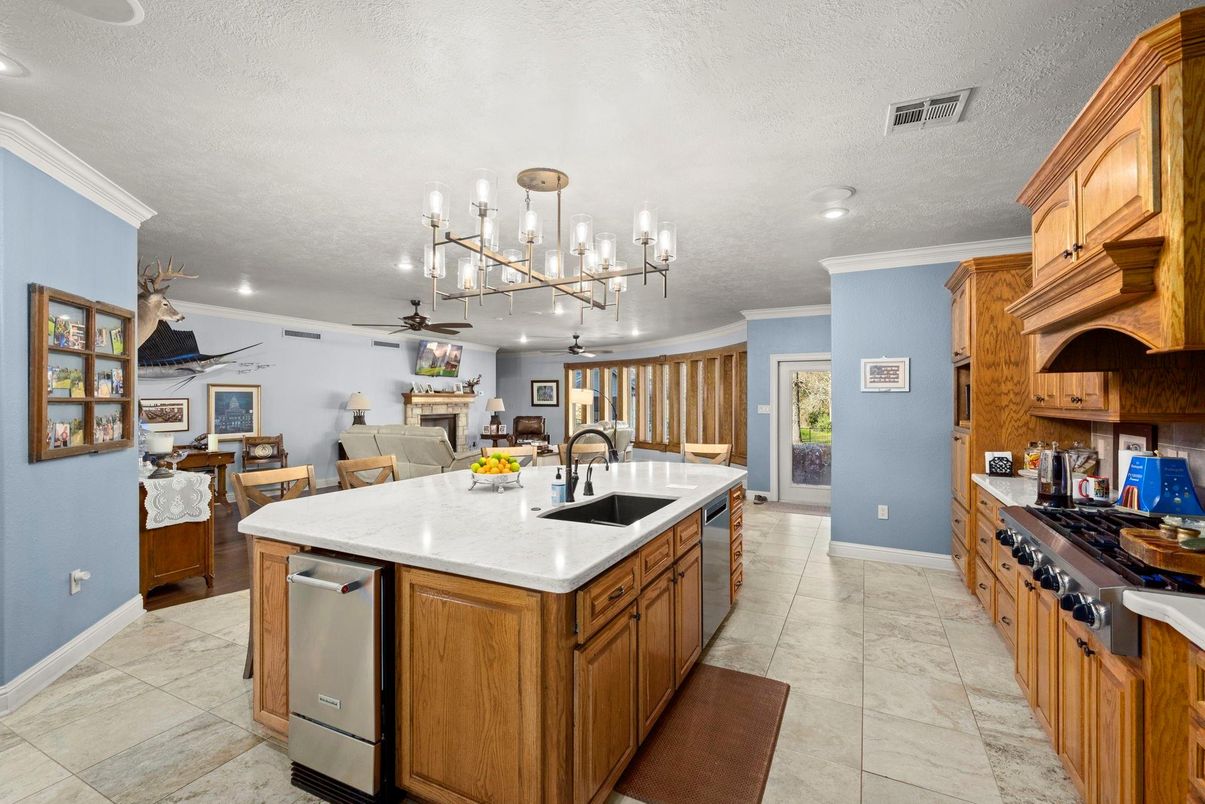 Dining room, Interior, Kitchen, Pendant Lights, Recessed Lighting