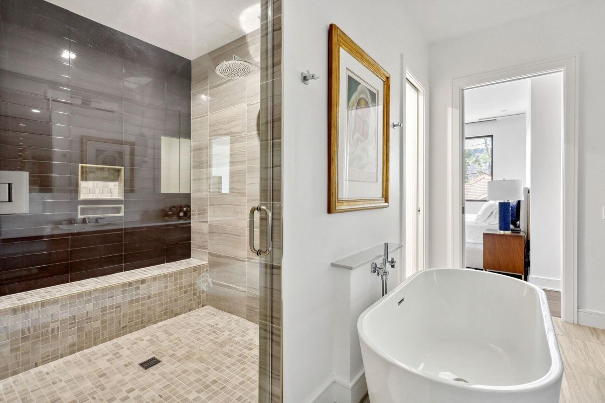 Bathroom, Free Standing Baths, Glass Shower, Interior, Recessed Lighting