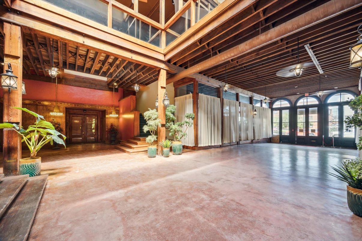 Interior, Wooden Beams