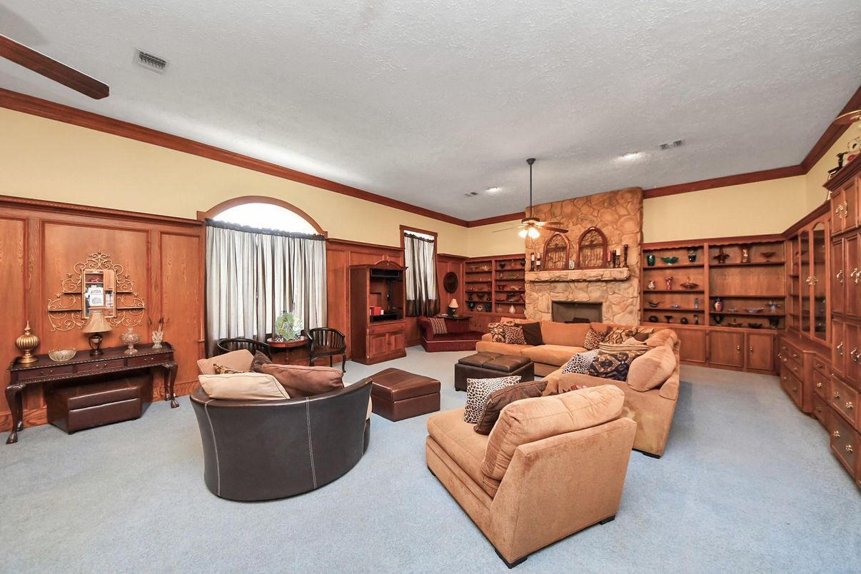 Fireplace, Interior, Living room, Pendant Lights, Recessed Lighting, Stone Walls