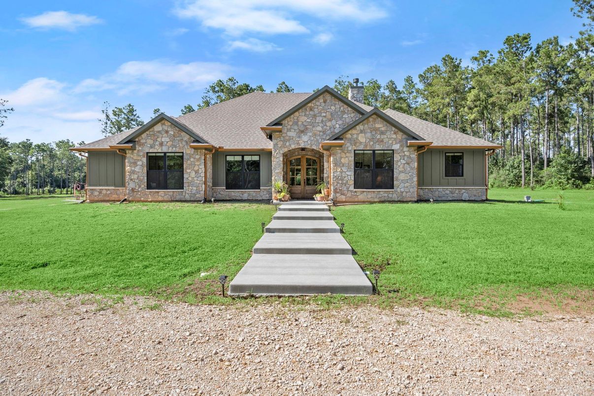 Backyard, Exterior, Facade, Brick Traditional