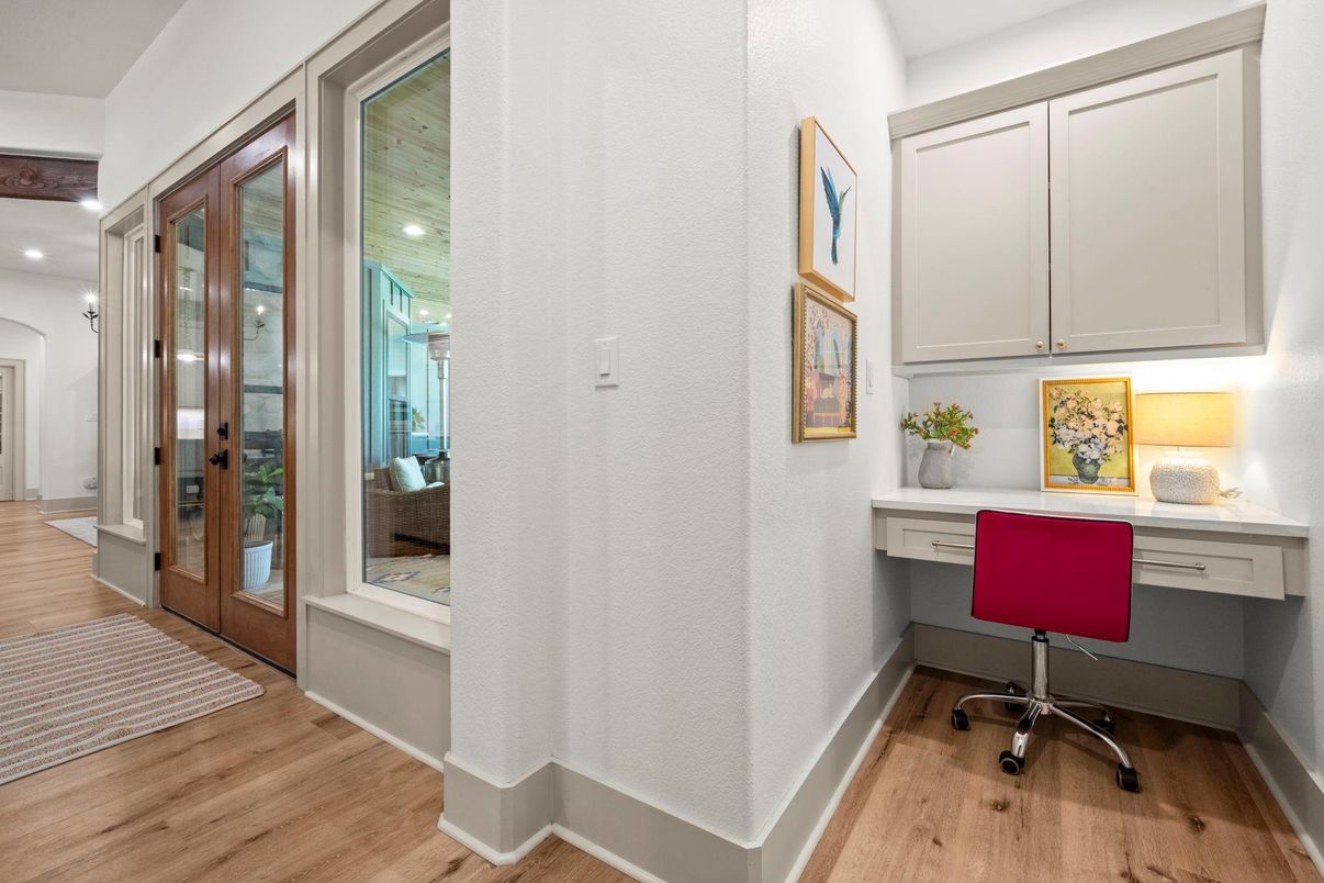 Home Office, Interior, Recessed Lighting, Wood Texture Flooring