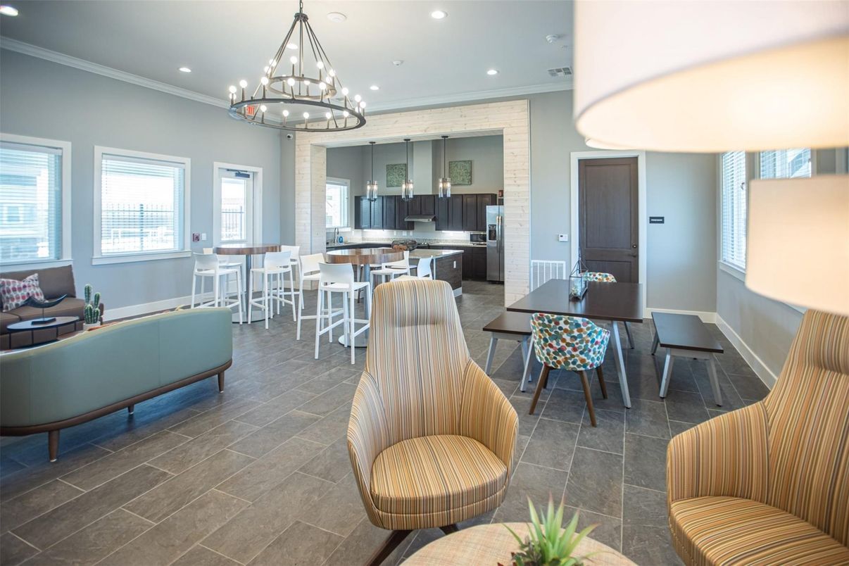 Dining room, Interior, Kitchen, Living room, Pendant Lights, Recessed Lighting, Stainless Steel Appliances