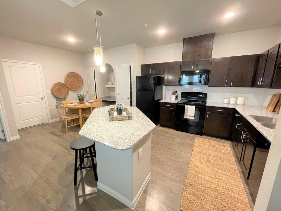Dining room, Interior, Kitchen, Pendant Lights, Recessed Lighting, Wood Texture Flooring