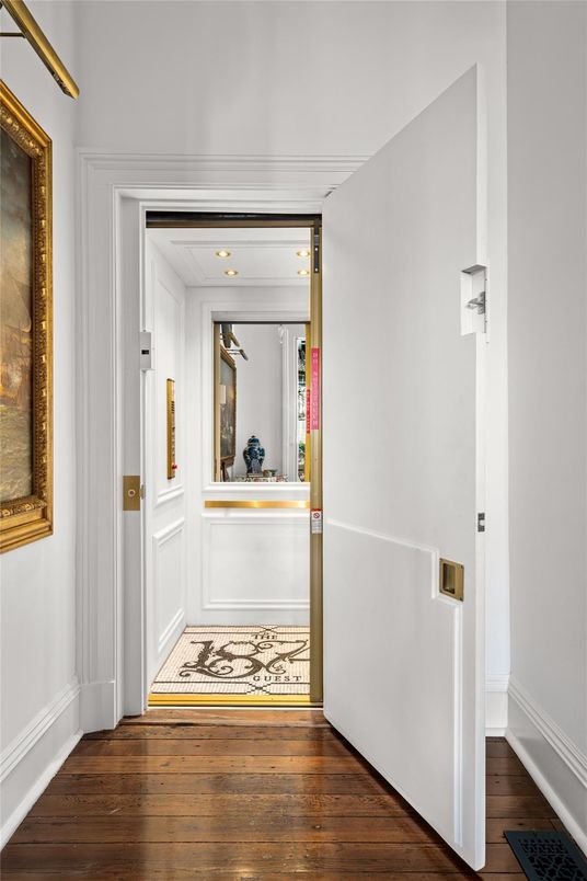 Interior, Recessed Lighting, Wood Texture Flooring