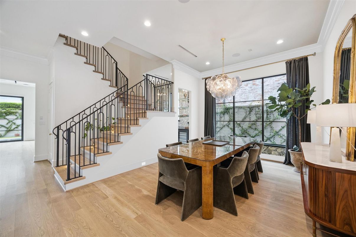 Chandelier, Dining room, Interior, Pendant Lights, Recessed Lighting, Wood Texture Flooring