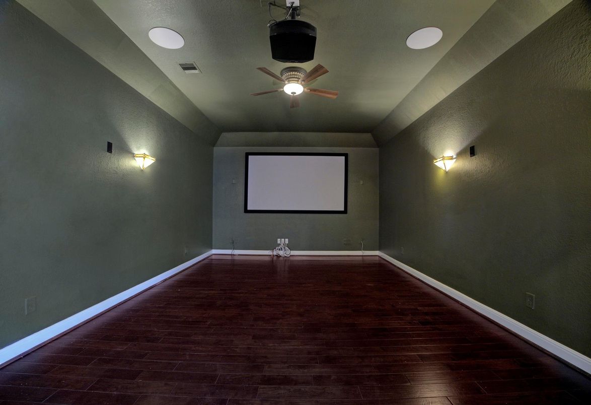 Empty room, Interior, Projection Screen, Wood Texture Flooring