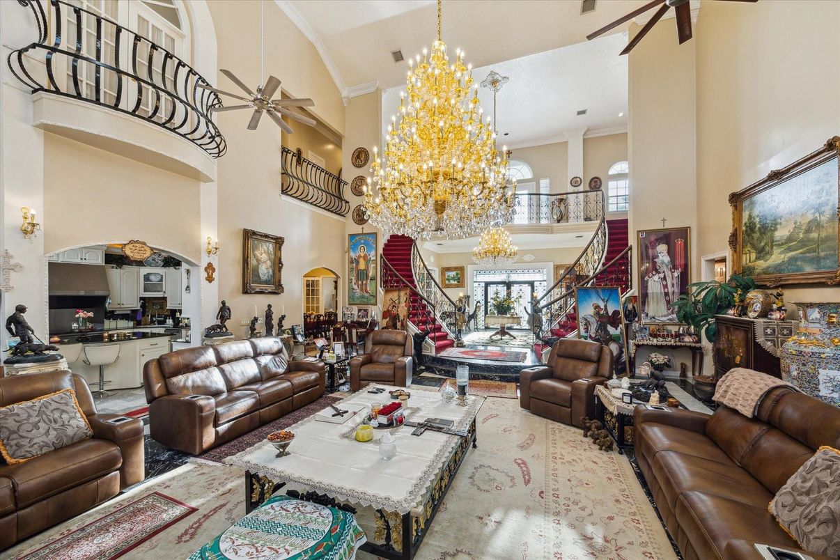 Chandelier, Dining room, Interior, Living room, Recessed Lighting