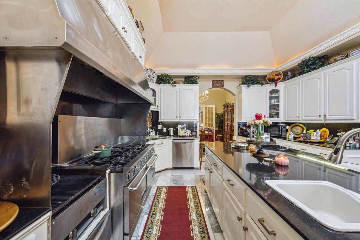 Interior, Kitchen, Stainless Steel Appliances