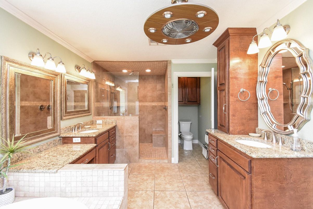 Bathroom, Dual Sink Vanities, Glass Shower, Interior, Recessed Lighting