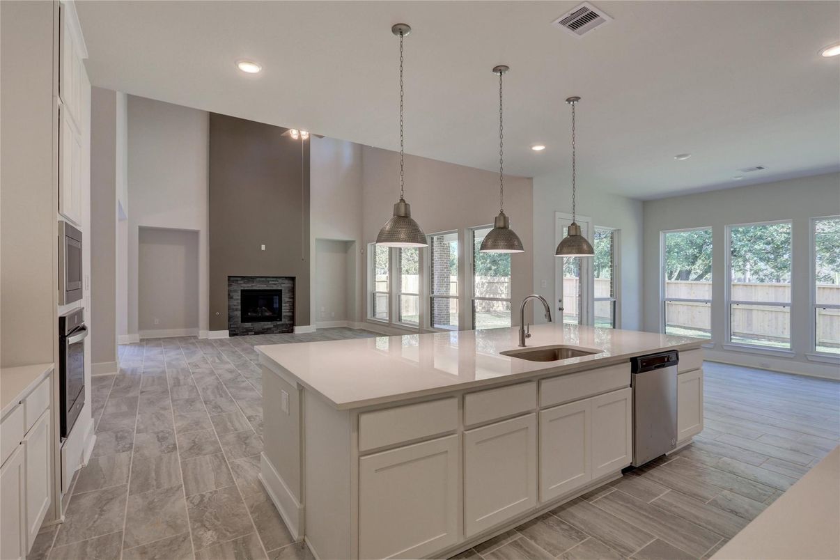 Fireplace, Interior, Kitchen, Pendant Lights, Recessed Lighting, Wood Texture Flooring