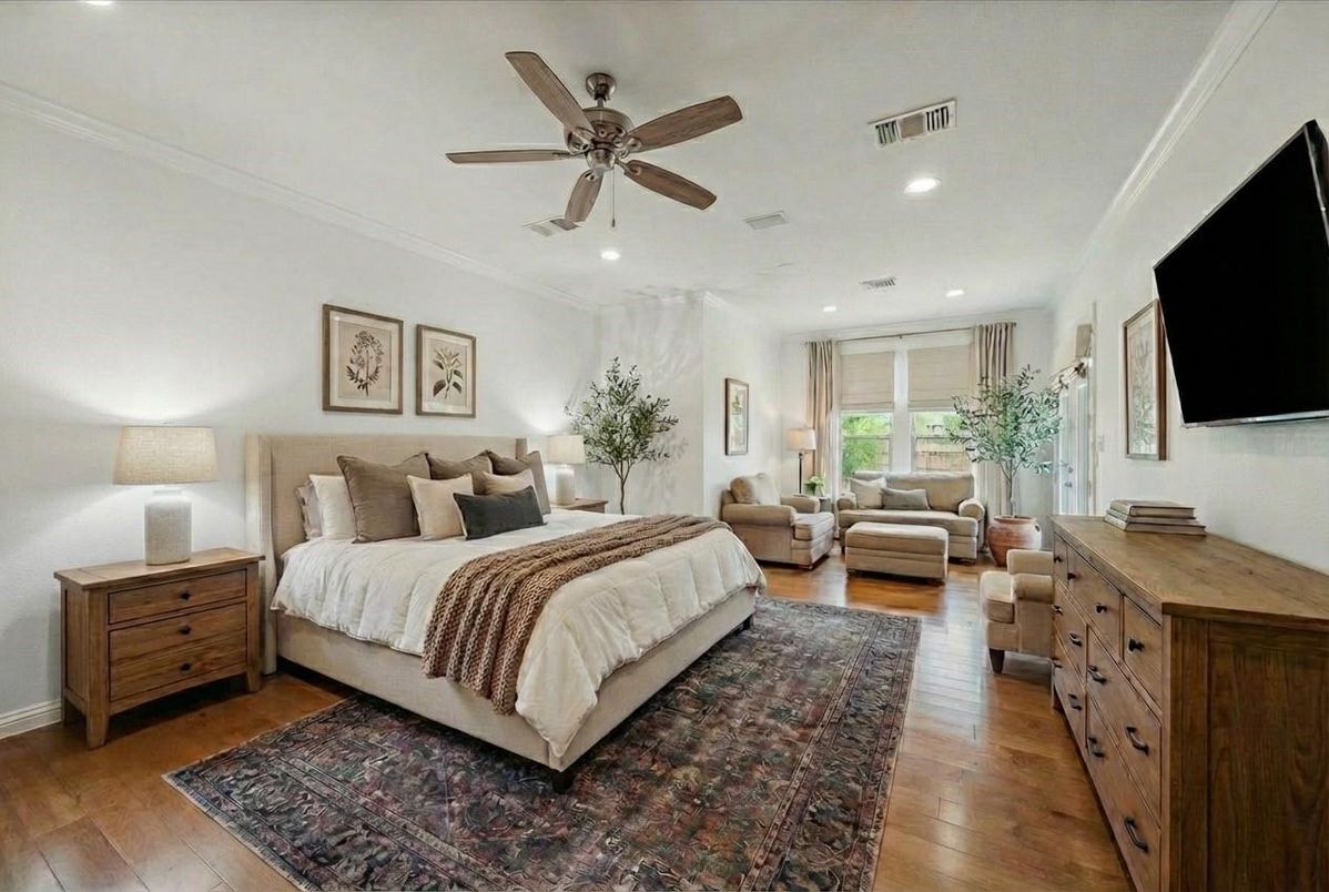 Bedroom, Interior, Recessed Lighting, Wood Texture Flooring