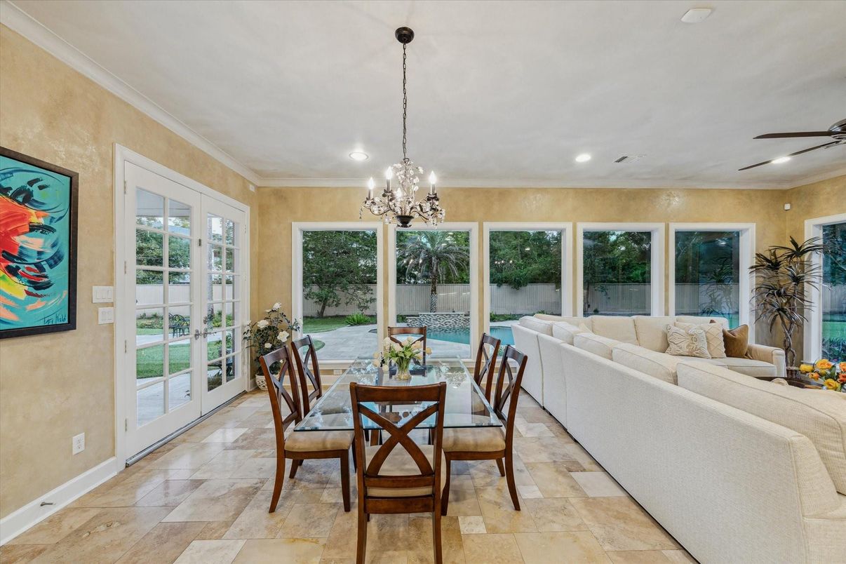 Chandelier, Dining room, Interior, Living room, Recessed Lighting