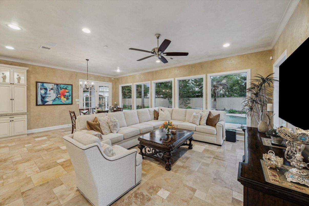 Chandelier, Dining room, Interior, Living room, Recessed Lighting