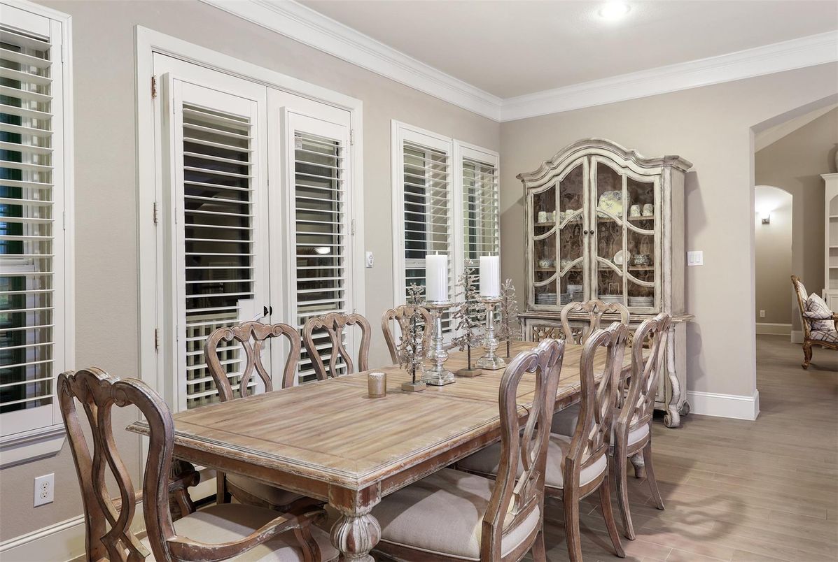 Dining room, Interior, Recessed Lighting, Wood Texture Flooring