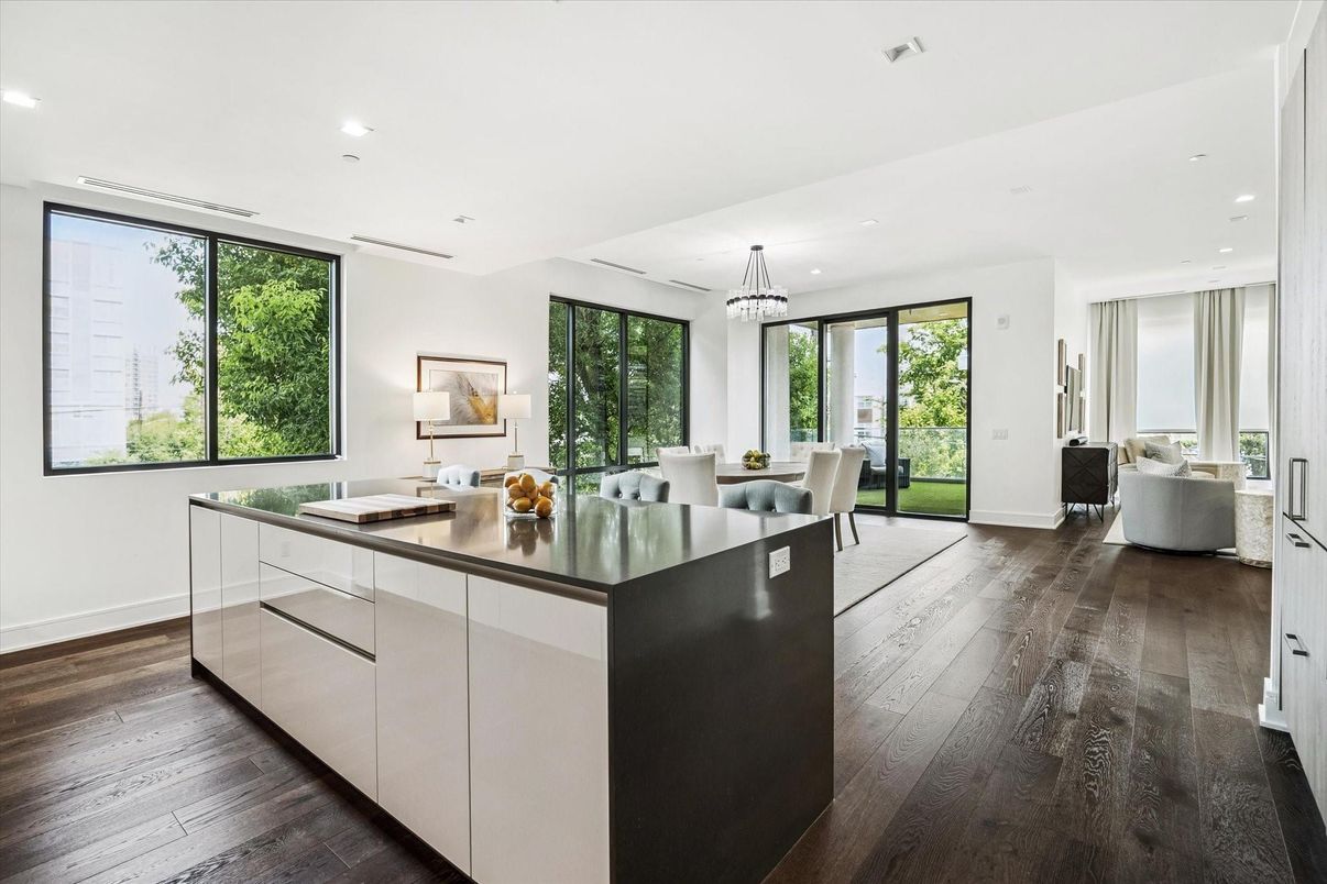 Chandelier, Dining room, Interior, Living room, Recessed Lighting, Wood Texture Flooring