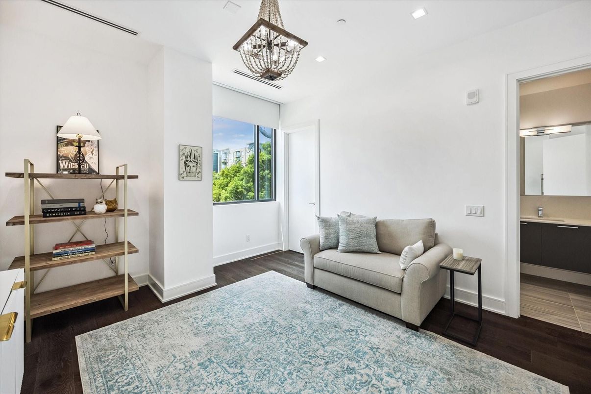 Interior, Pendant Lights, Recessed Lighting, Wood Texture Flooring