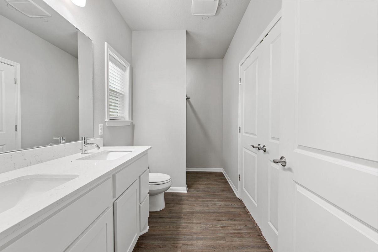 Bathroom, Dual Sink Vanities, Interior, Wood Texture Flooring