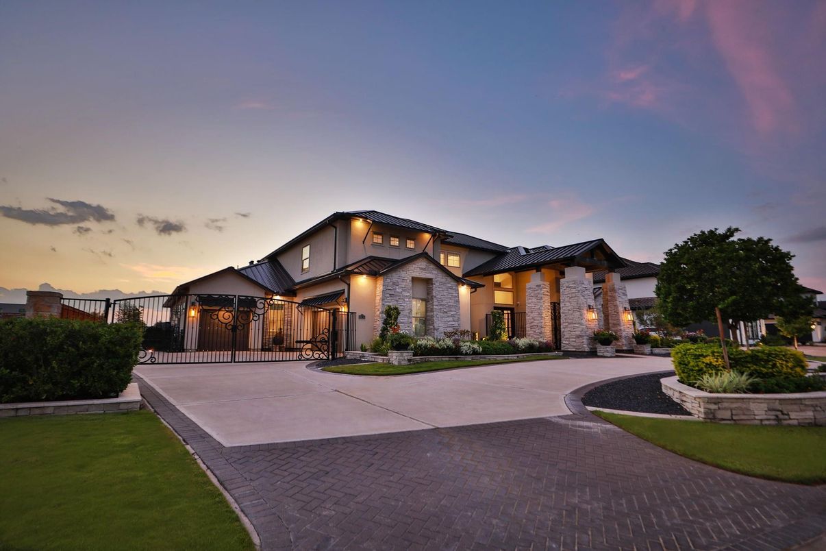 Backyard, Exterior, Facade, Brick Facade, Mediterranean