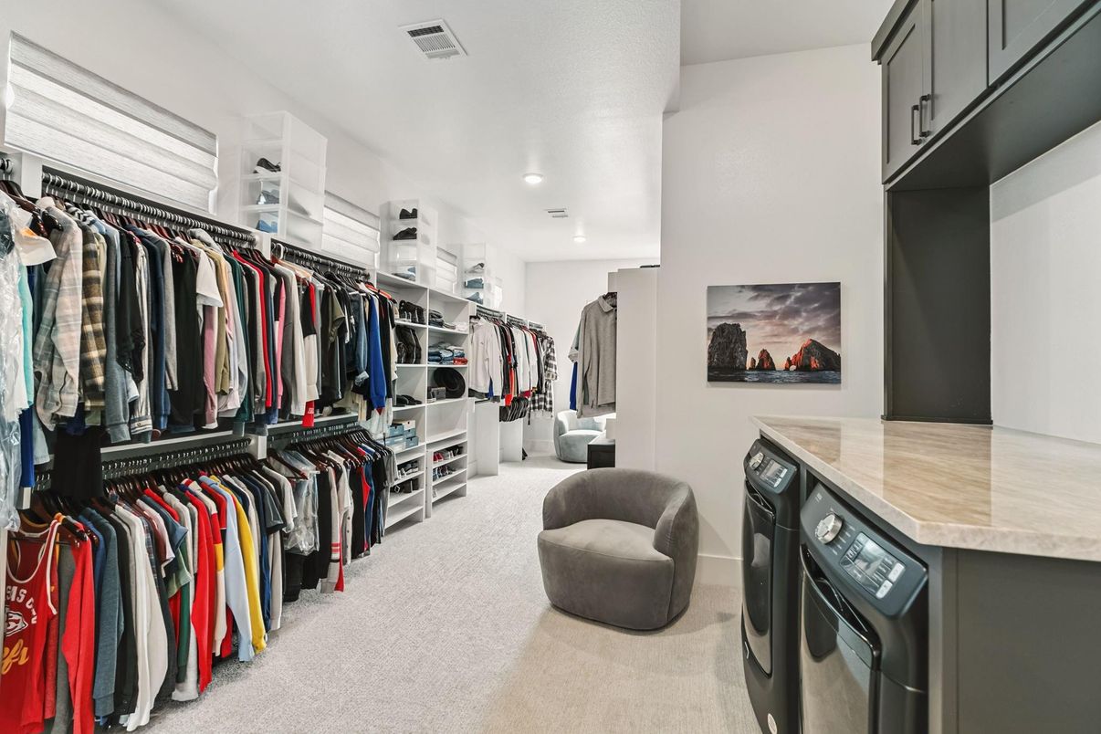 Interior, Recessed Lighting, Walk-in Closets