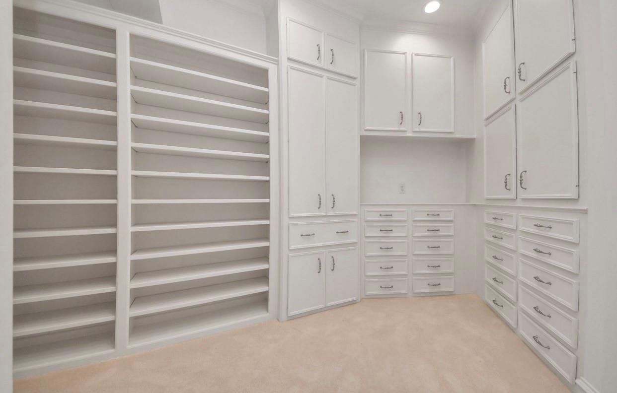 Interior, Recessed Lighting, Walk-in Closets
