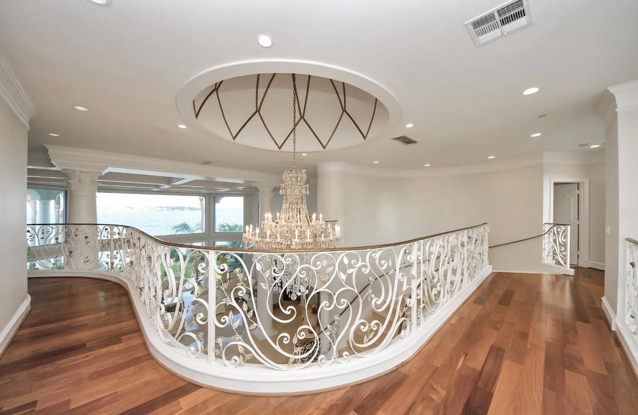 Chandelier, Interior, Recessed Lighting, Wood Texture Flooring