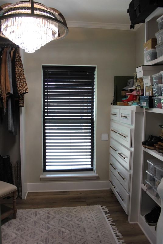 Chandelier, Interior, Wood Texture Flooring