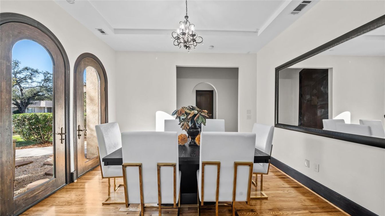 Chandelier, Dining room, Interior, Wood Texture Flooring